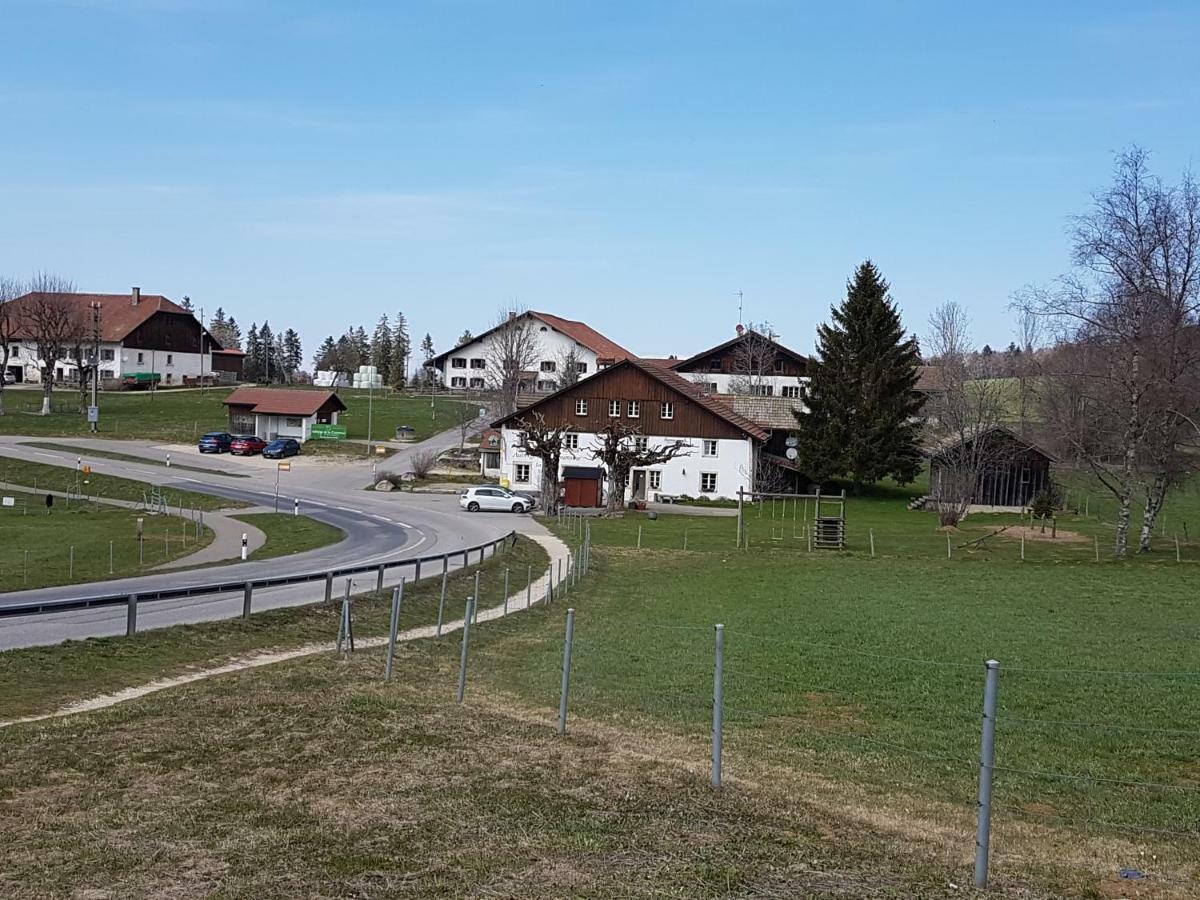 Auberge De La Couronne Saignelégier Eksteriør bilde